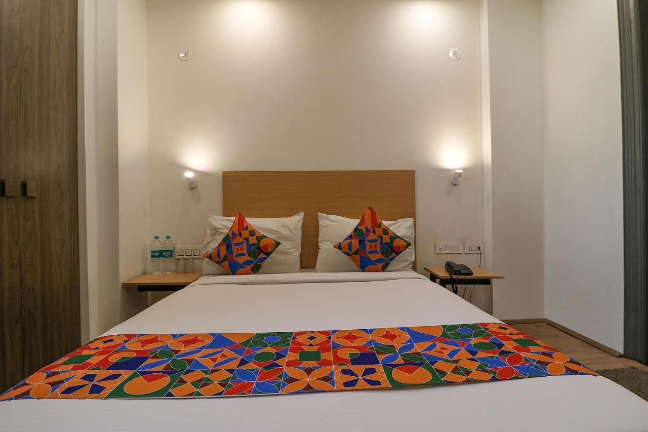 Fabhotel The Chaitanyas Rohini Sec 18 Delhi  Eksteriør billede